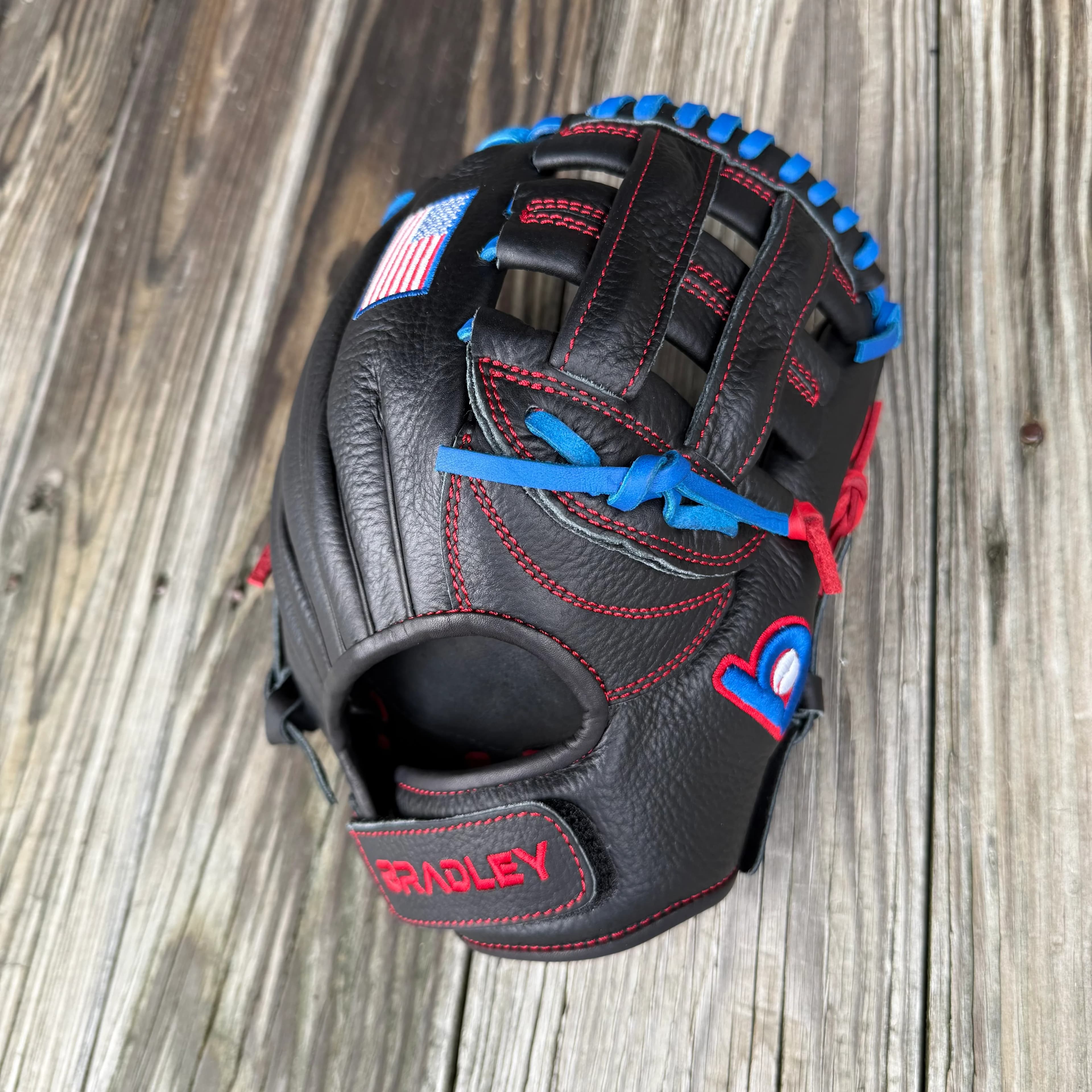 Bradley Gloves H-Web ADJ, Igniter '27 LTD FP Black/Royal/Red, infield gloves: photo from Bradley Gloves