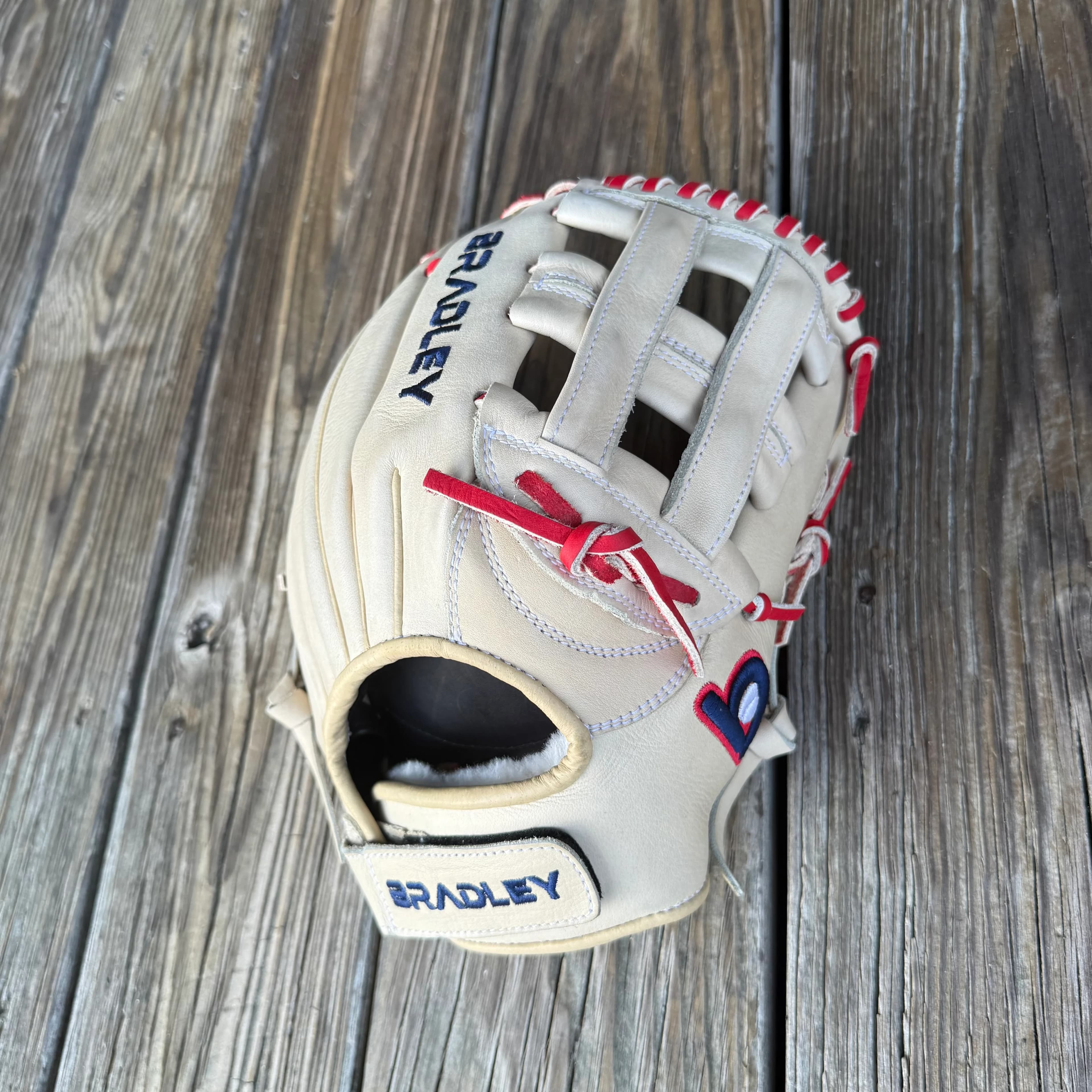 Bradley Gloves H-Web, FP Next Play Series 25 USA Flag, youth gloves: photo from Bradley Gloves