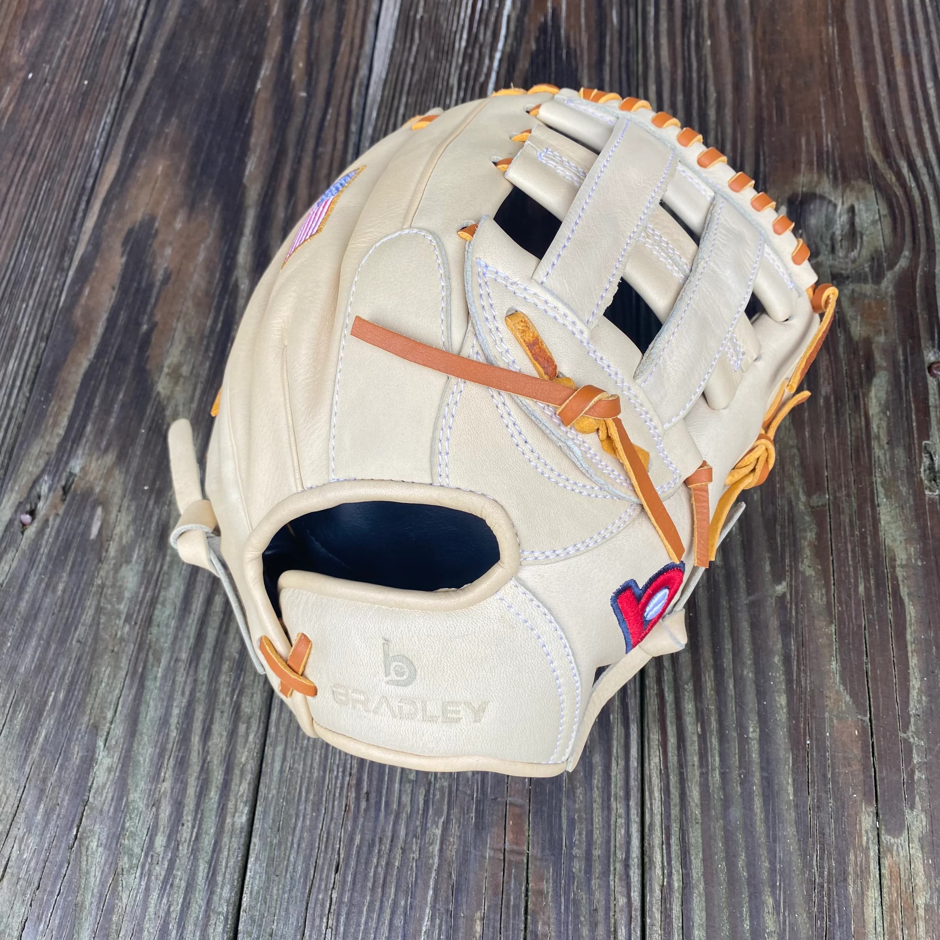 Bradley Gloves H-Web, Next Play Series 26 USA Flag, youth gloves: photo from Bradley Gloves