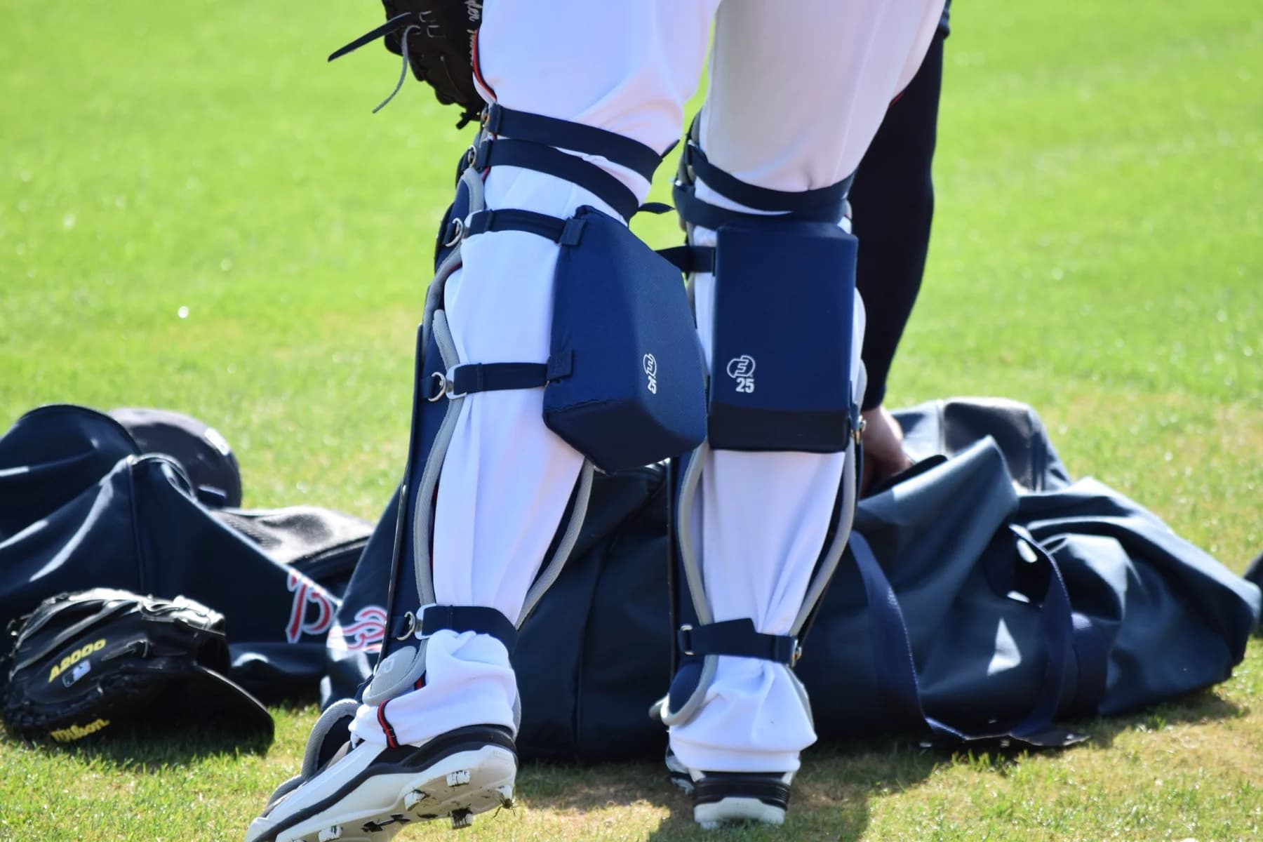 Force3 Pro Gear FORCE3 Pro Catchers Knee Savers, catcher's gear: photo from Force3 Pro Gear