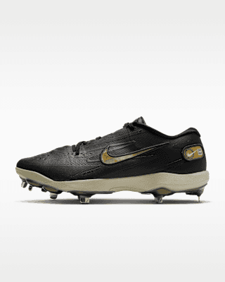 Nike Diamond Standout MTL, metal cleats: photo from Nike
