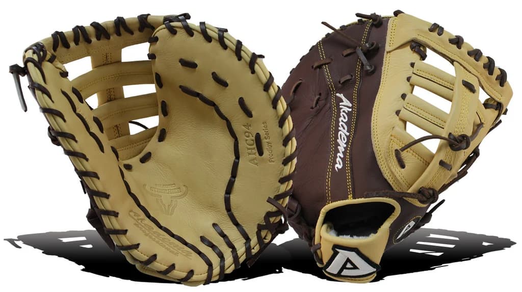 Akadema AHC 94 (11.5 inch) First Base, youth gloves: photo from Akadema