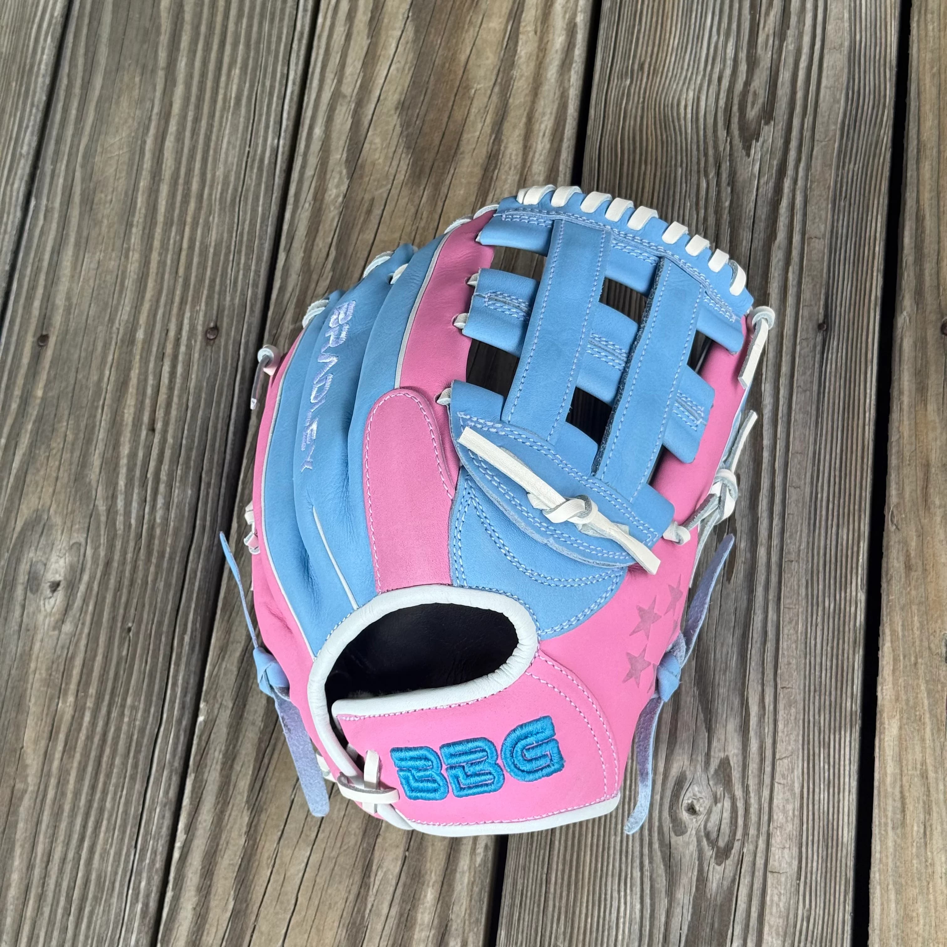 Bradley Gloves H-Web, Next Play 5-Star Limited Edition Pro Kip, Cotton Candy, youth gloves: photo from Bradley Gloves