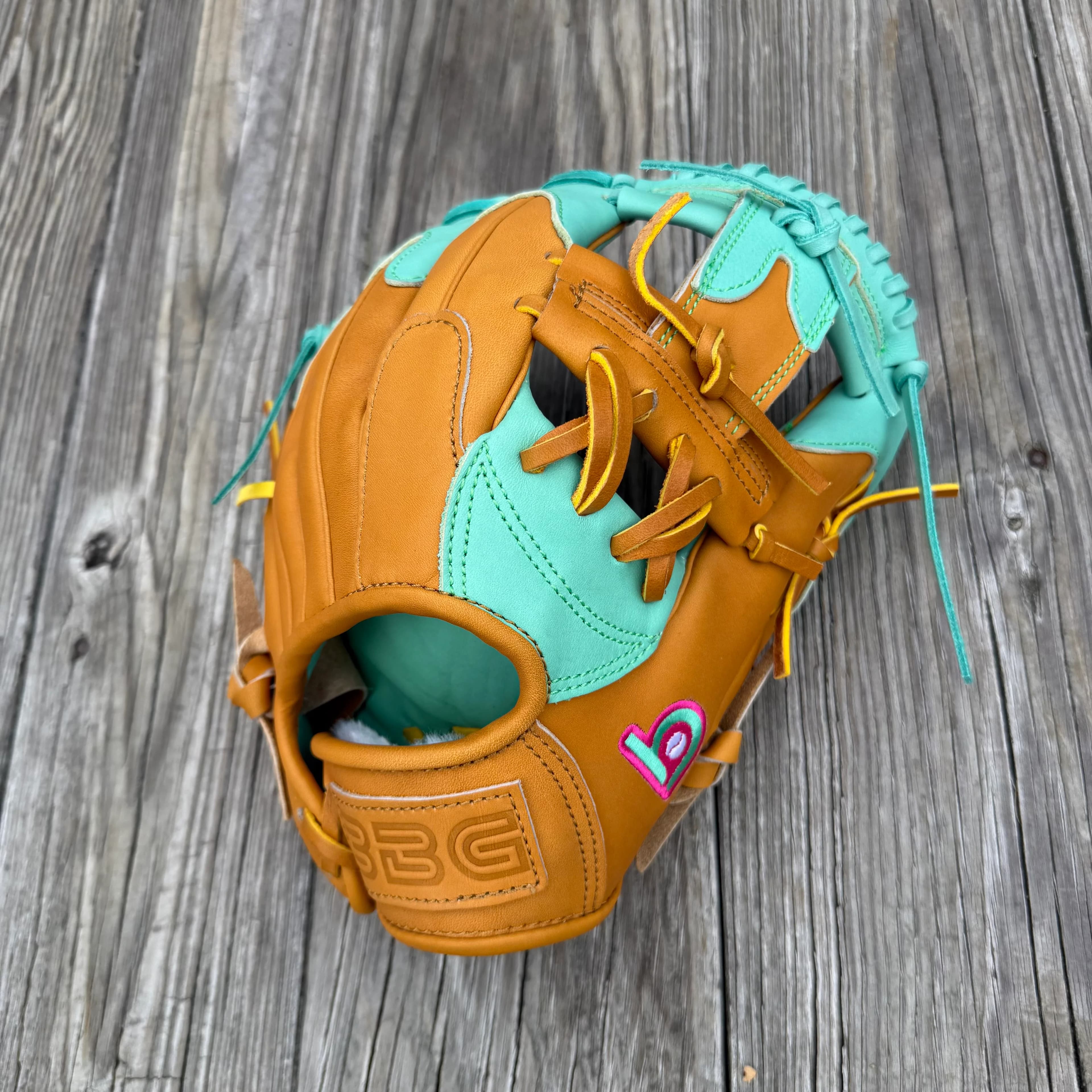 Bradley Gloves I-Web, BBG LTD Drip, Tan/Mint, youth gloves: photo from Bradley Gloves