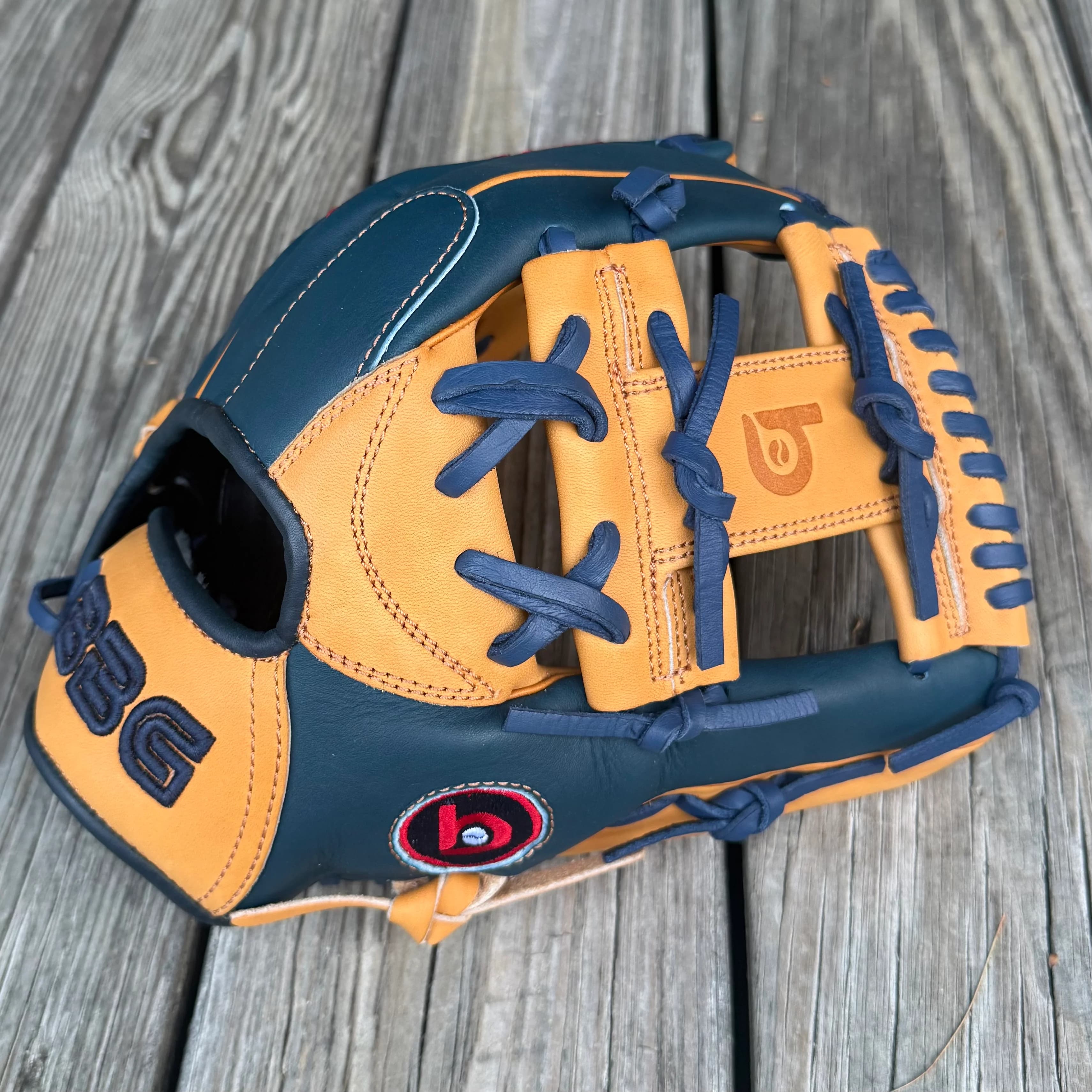 Bradley Gloves I-Web, Next Play Limited Edition Texas Steerhide, Navy/Tan, youth gloves: photo from Bradley Gloves