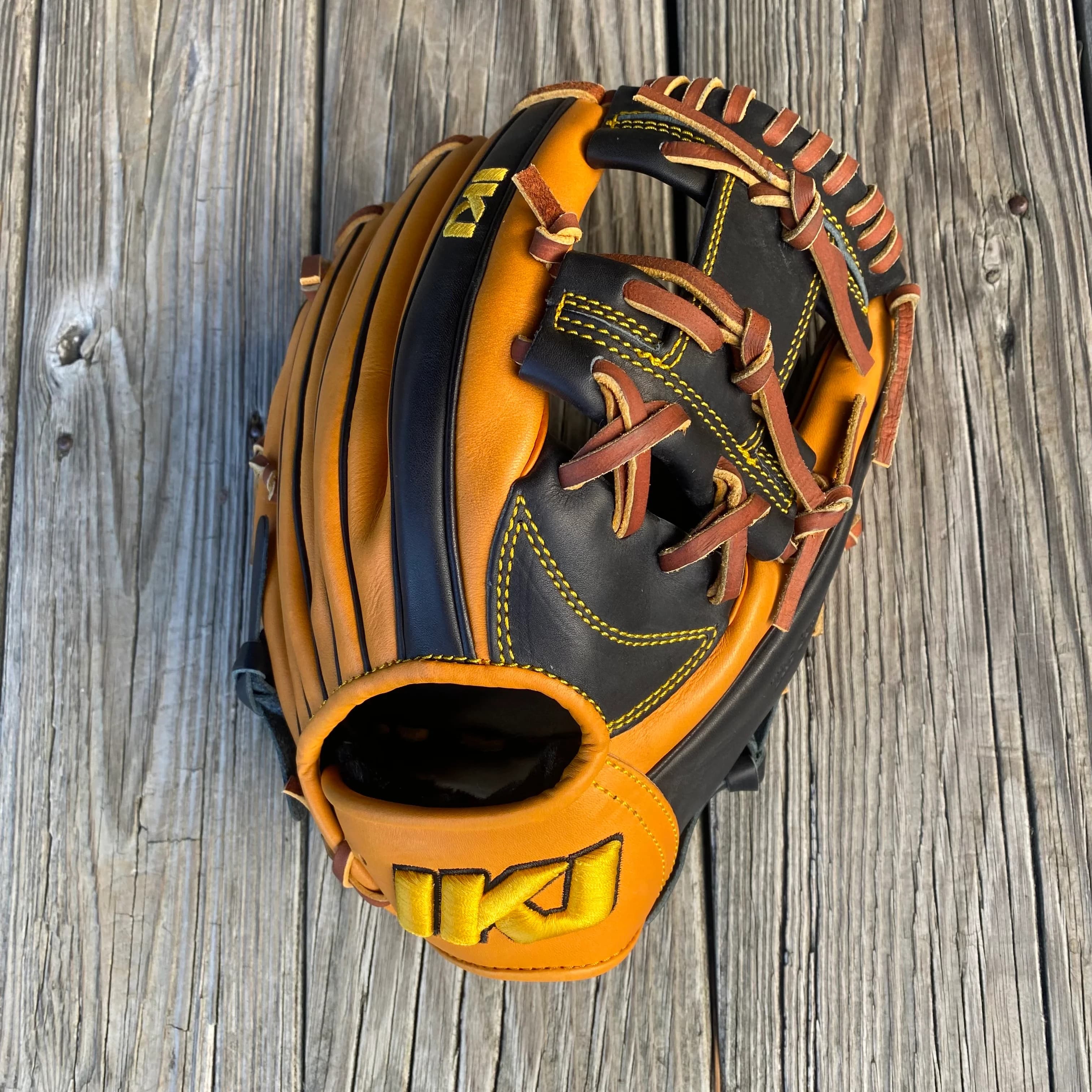 Bradley Gloves Special! IKJ 11.5" I-Web Black and Tan, Java Kip (Pro Fit), infield gloves: photo from Bradley Gloves