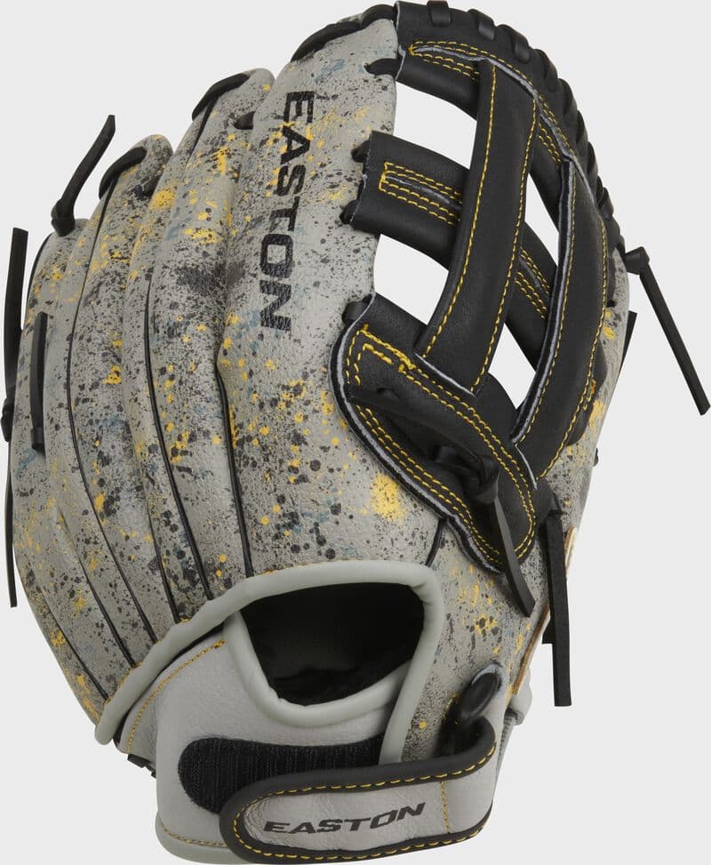 Easton 2024 Havoc 11-Inch Infield Youth Glove, youth gloves: photo from Easton